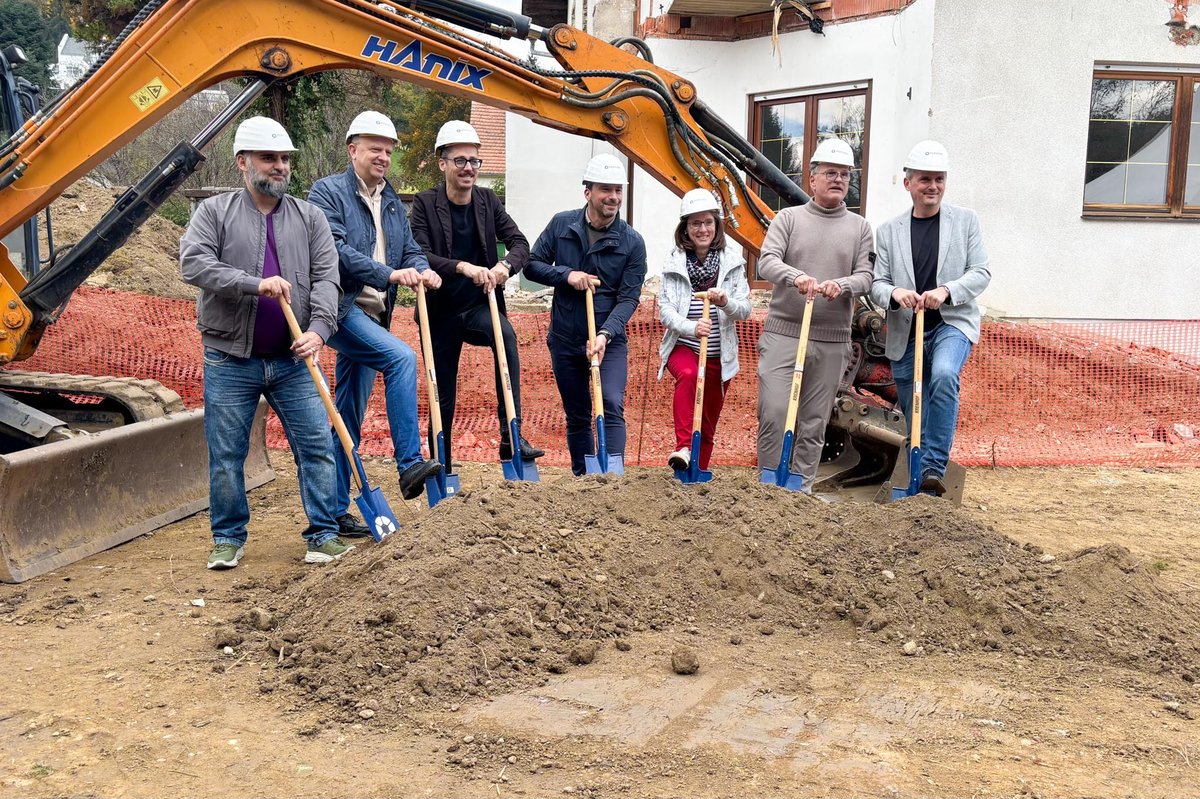 hrw1-spatenstich-gruppe-web